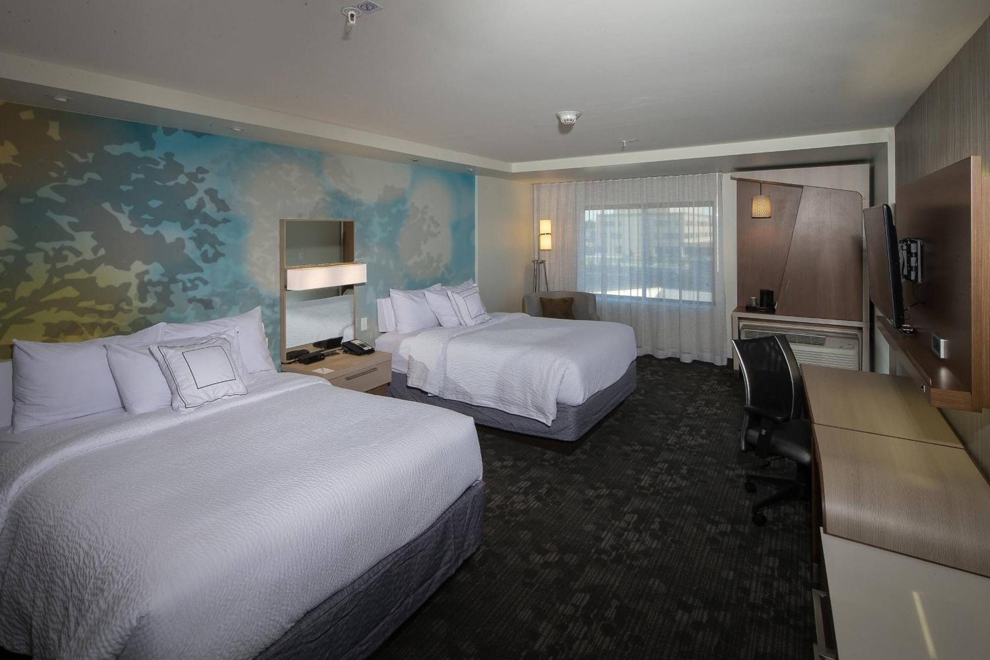 Courtyard Bay City Bagian luar foto